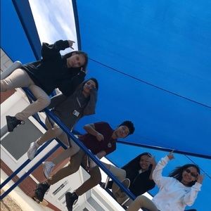 Meet your Posher, Keyla